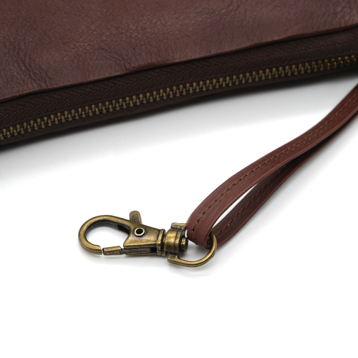 おおきなレザーL字ポーチ チョコ