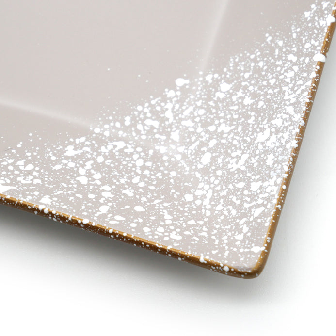 【予約】塗り角皿小 ねずみパン・グレージュ