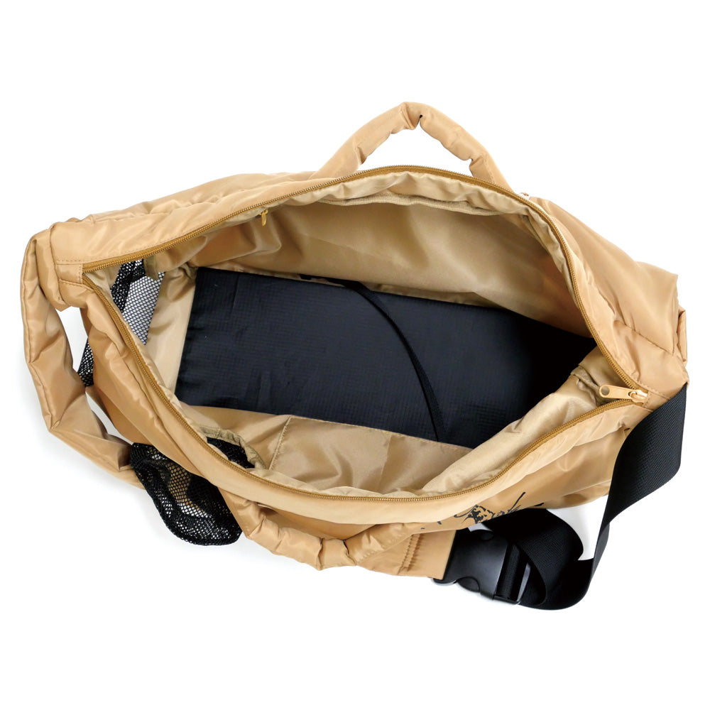 ダンス猫顔出しキャリーバッグ