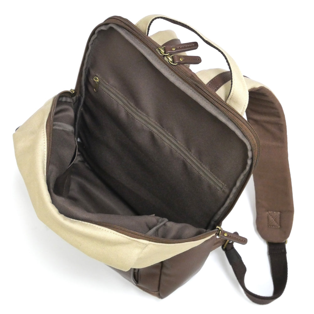 コンビＳレザーPCリュック