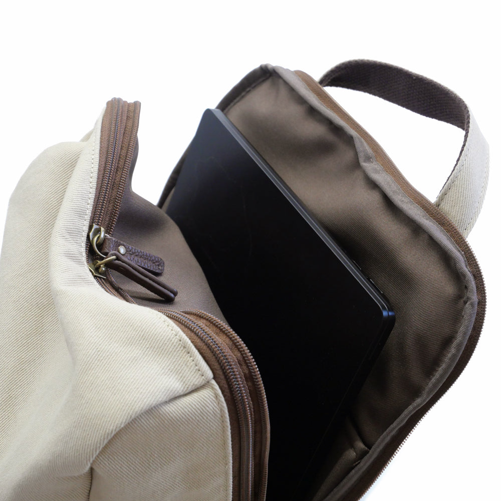 コンビＳレザーPCリュック