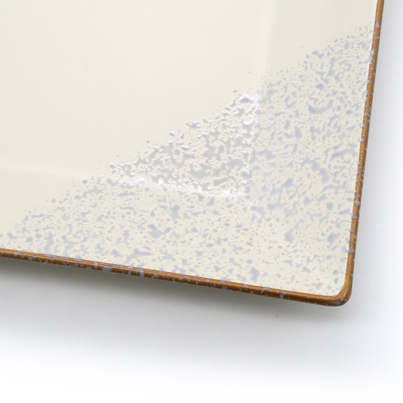 【予約】塗り角皿大 ねずみパン・アイボリー